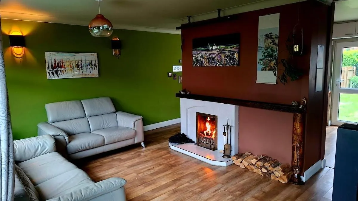 Beautiful Home With Garden Great Location Belfast Ferienhaus
